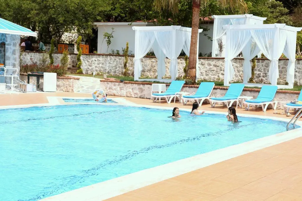 İksirci Baba Hotel