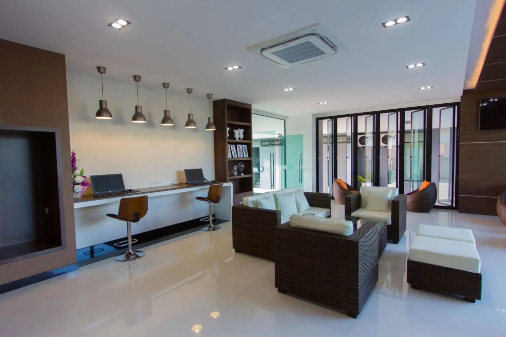 Siva Royal Hotel
