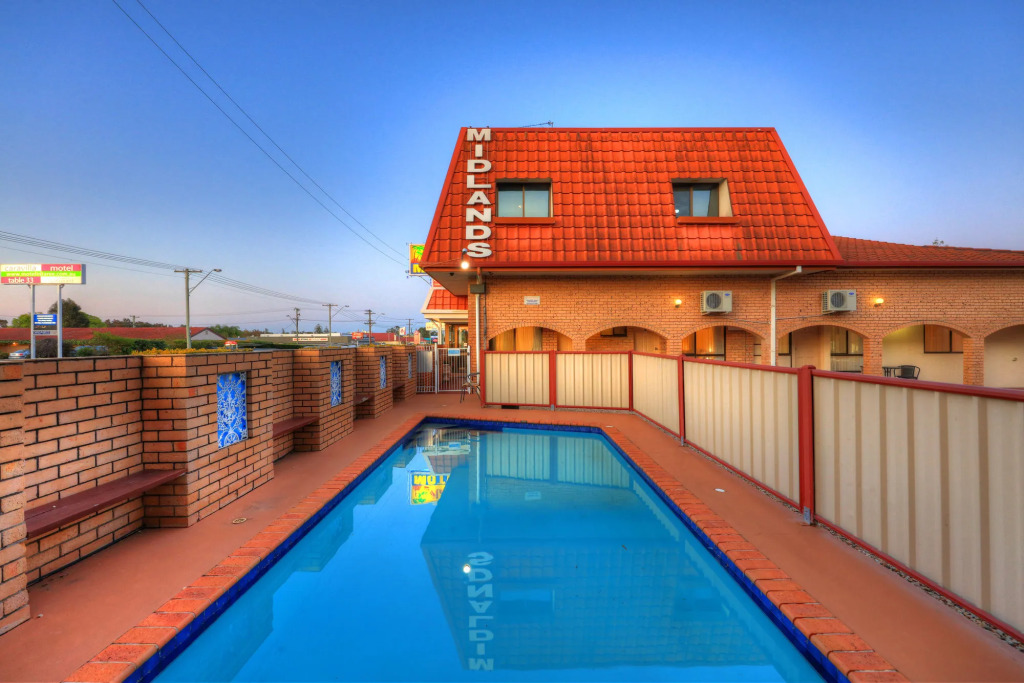 Midlands Motel