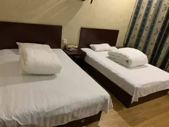 Cixi zhuanghuang Inn