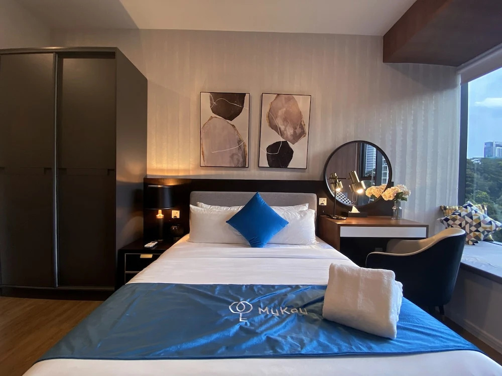 Ceylonz Seasonal Suites