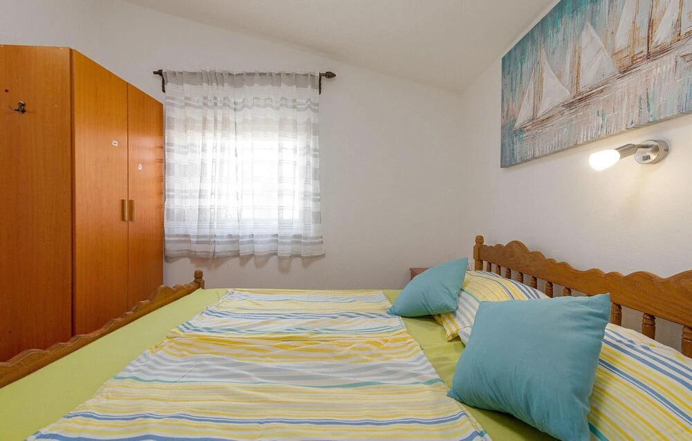 Beautiful Apartment in Vir With 2 Bedrooms and Wifi