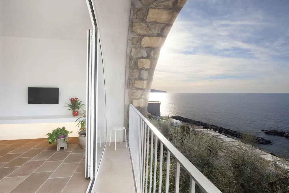 Villa Dafne Gulf Views Pool and Guest Services by Feeling Italy