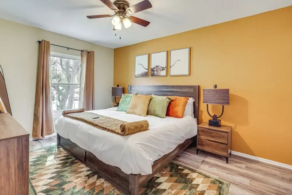 Mini Golf, Arcade & Fire Pit! San Antonio Home