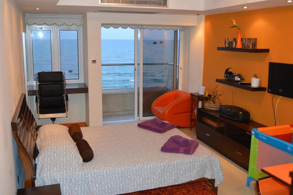 Sea View Studio