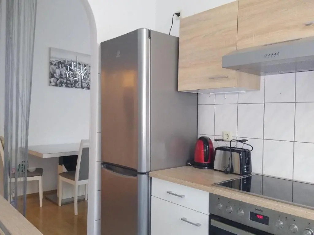 Spacious Central Apartment