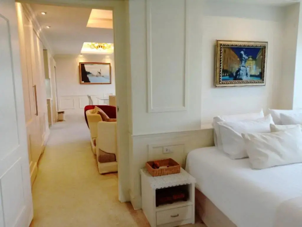 V-Verve Service Apartment Hotel