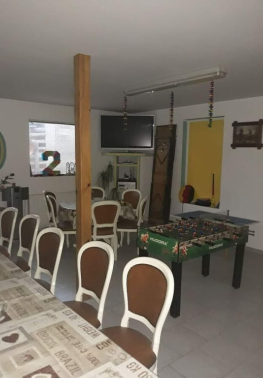 in Weisdin Modern Retreat
