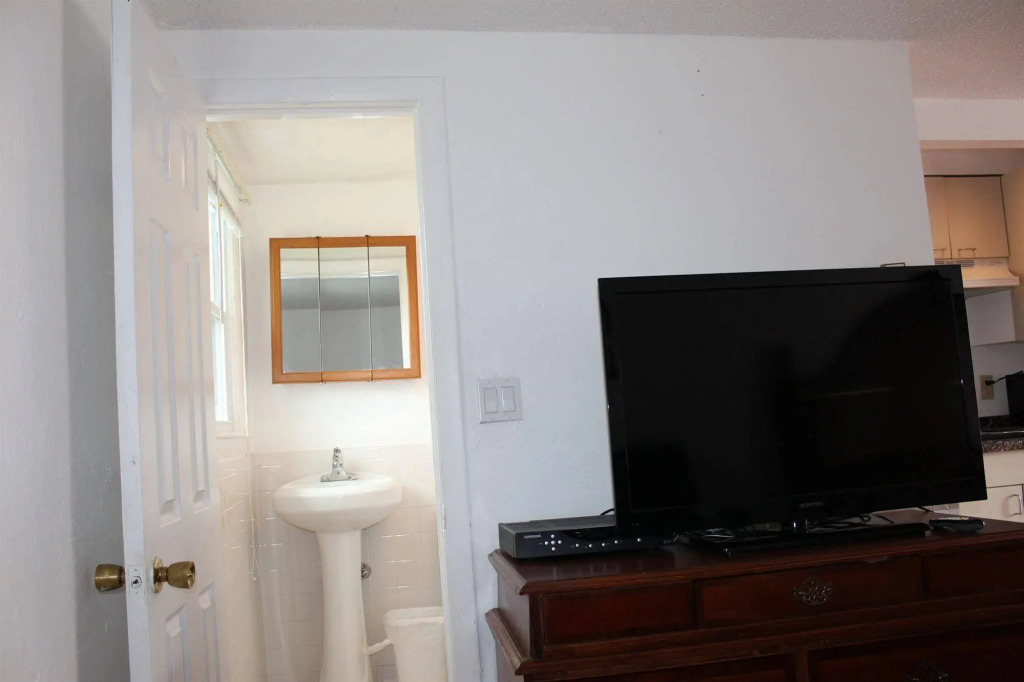 Dennisport Surf Club Boutique Hotel