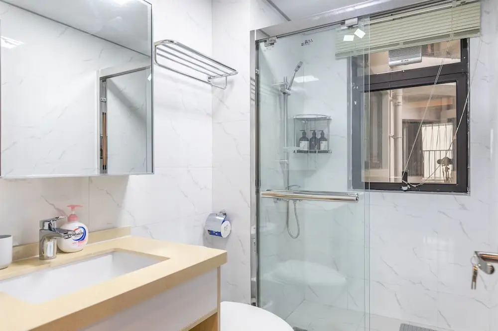 Locals Boutique Apartment Huafa Plaza 26
