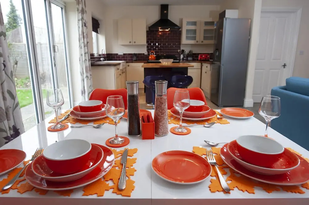 NEW Stunning 3BD House Central Ashford Sleeps 6!