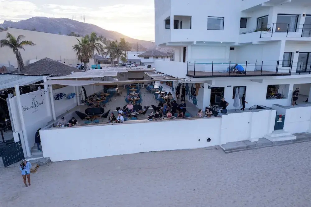Cabo Break Hotel