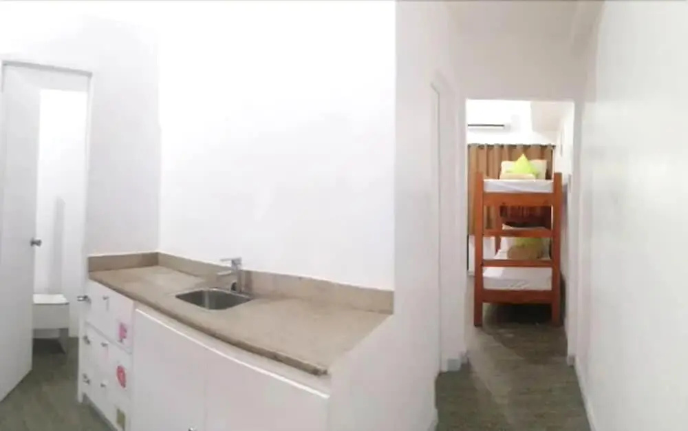 V - Rooms Hostel - Adults Only