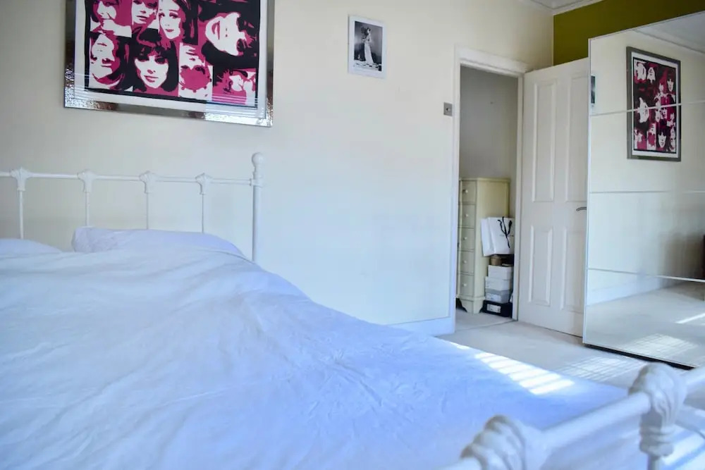 2 Bedroom Wimbledon House With Garden