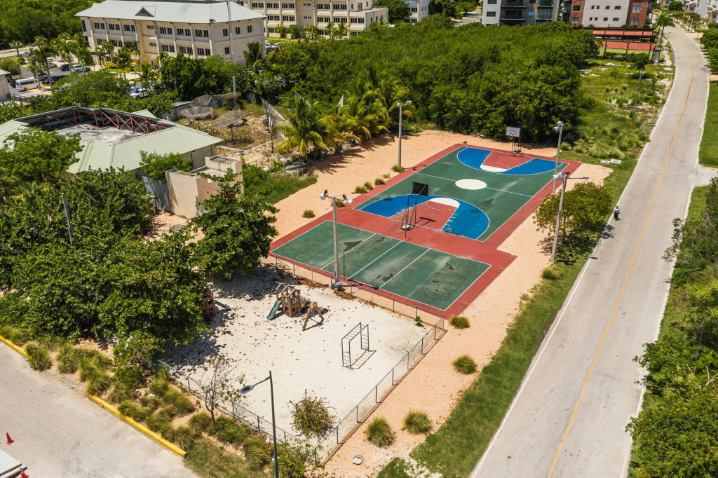 Spacious Cap Blue Apt Next to Cap Cana