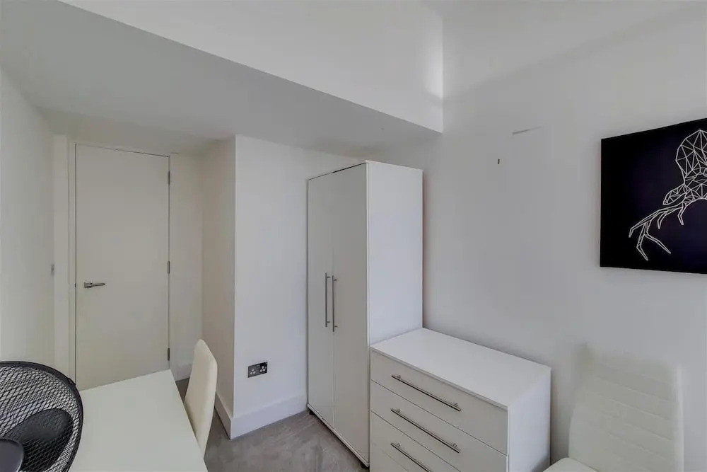 Luxurious 4-bedrooms Apartment in Central London