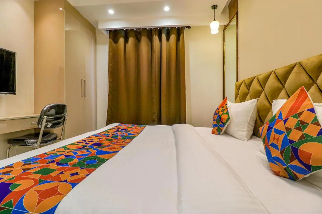 FabHotel Pitampura