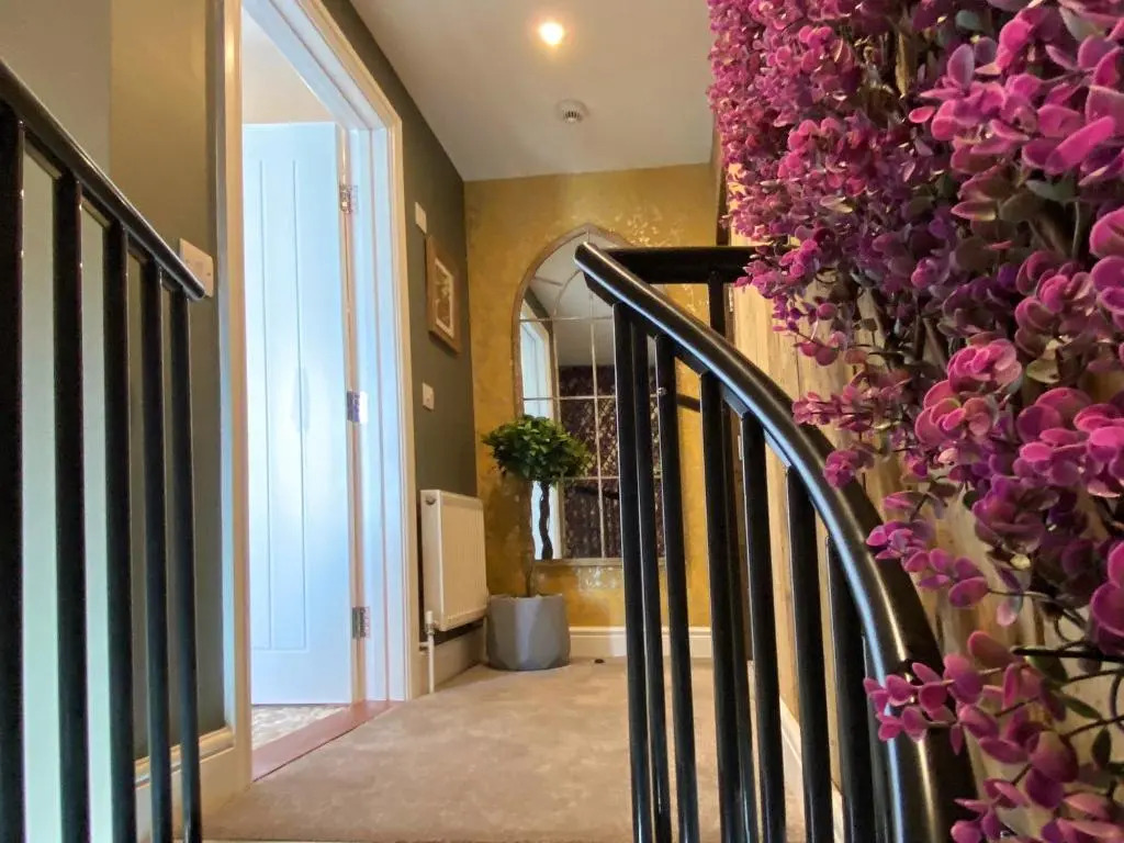 Hambrook House Canterbury - NEW luxury guest house with ESPA Spa complex