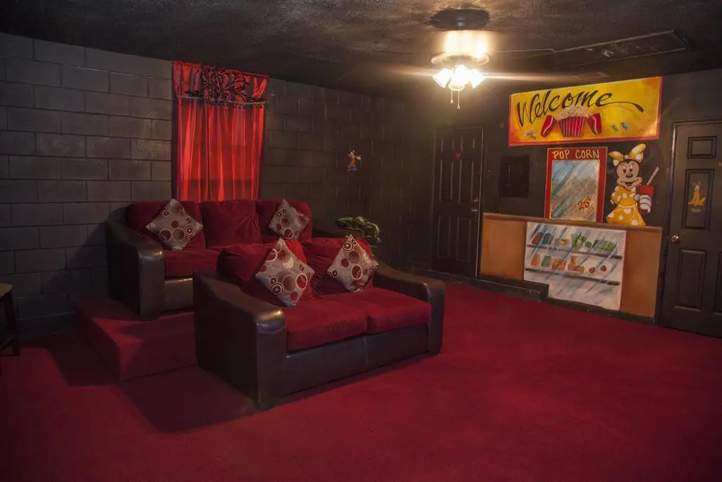 Minnie's Movie House
