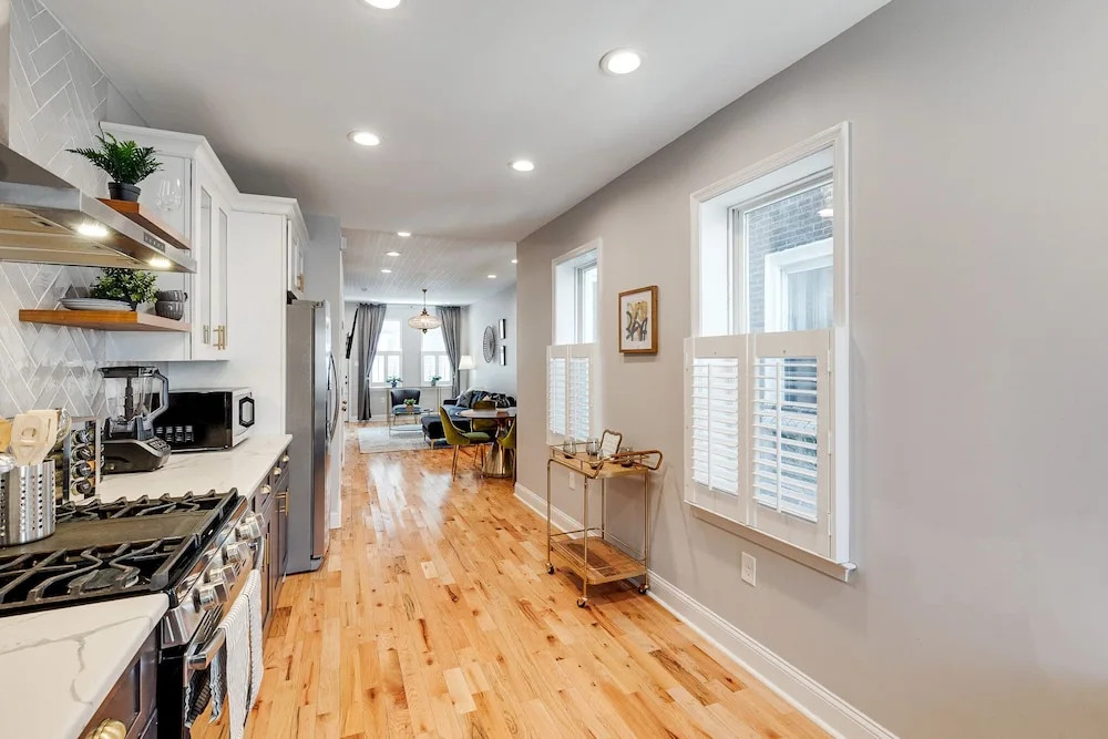 Trendy Fairmount Gem Roof Deck