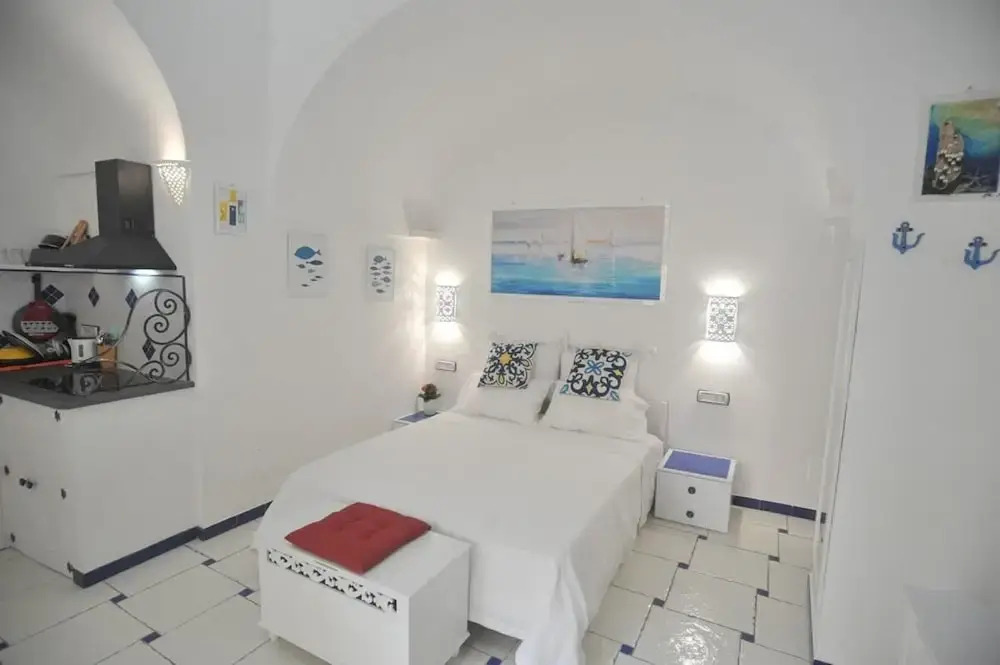 Art House in Amalfi Historical Center Near Beach