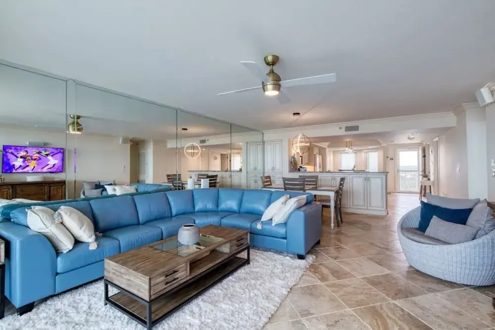 New Smyrna Beachfront Modern 9th Floor Condo Pool Hot Tub