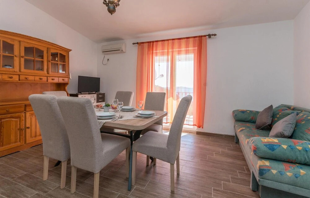 Nice Apartment in Drage With Wifi and 2 Bedrooms