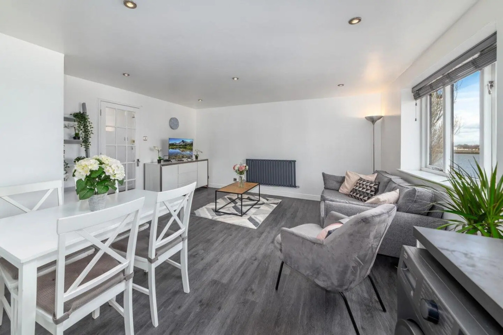 Suites by Rehoboth - Thames View - Woolwich