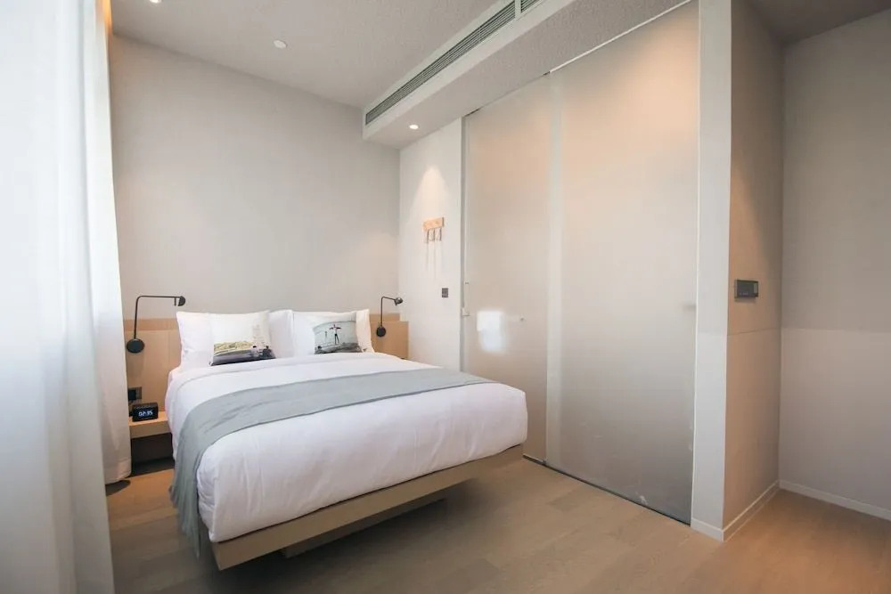 Read and Rest Hotel