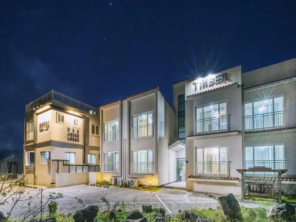 Jeju Timberhouse Pension