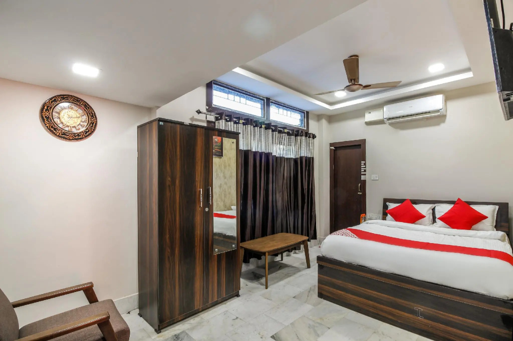 Shiva Guest House