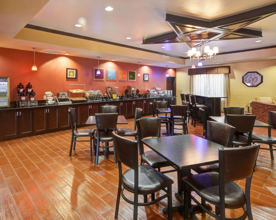Comfort Suites Lake Worth