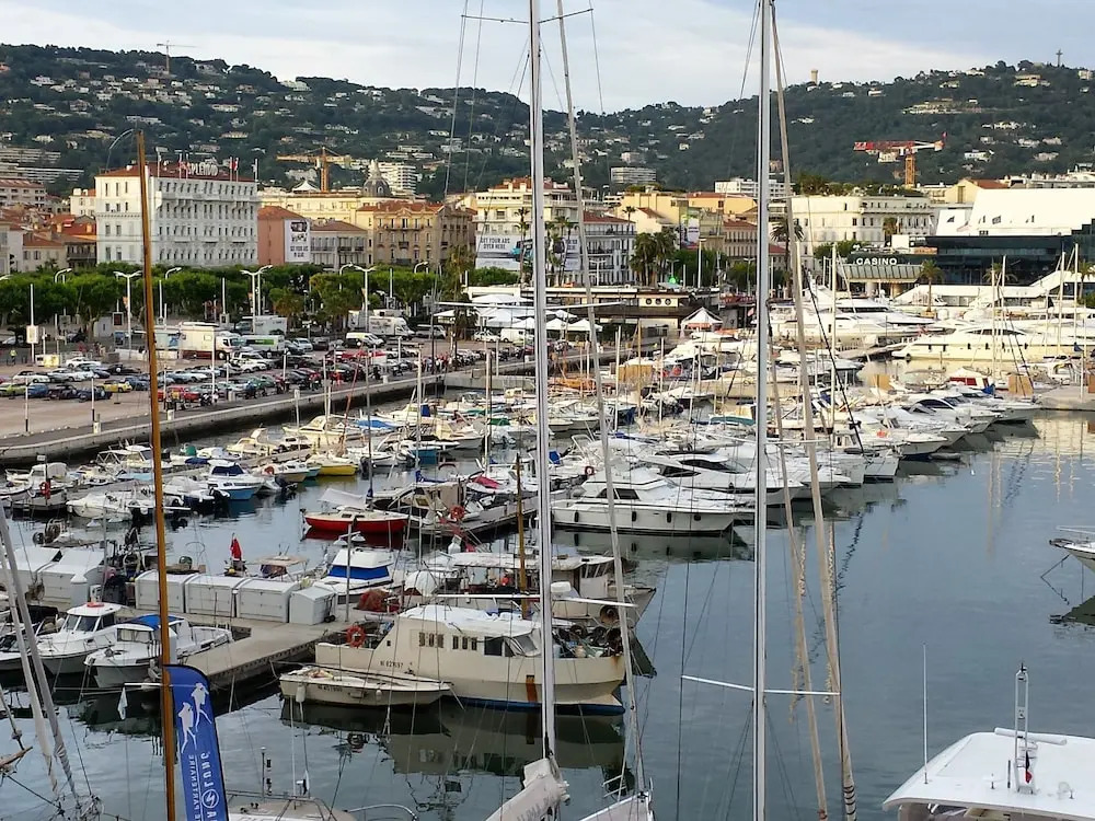 Brand new studio in the heart of Cannes