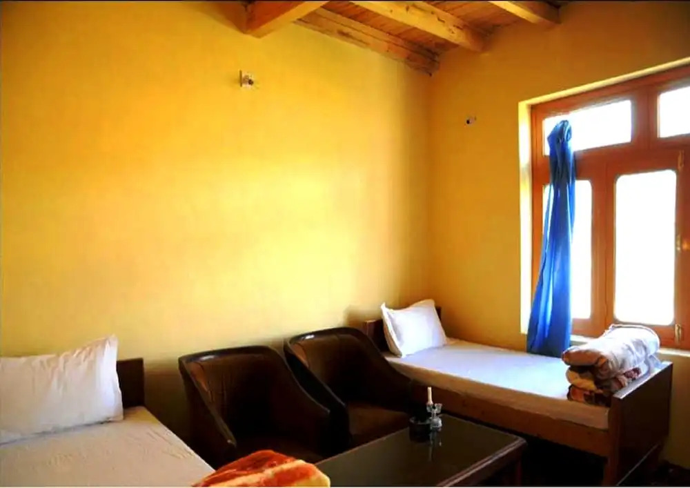 Omasila Hotel