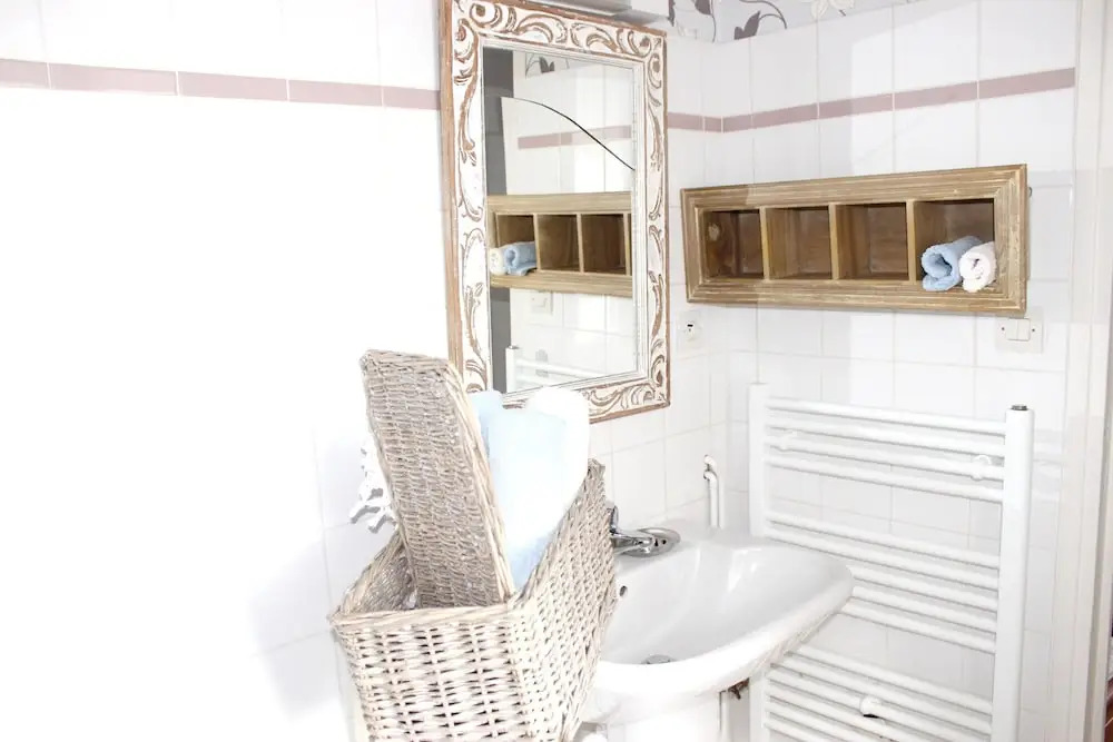 House With 5 Bedrooms in Croutoy, With Enclosed Garden and Wifi