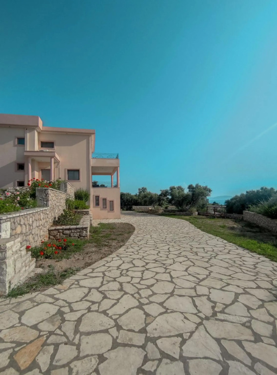 Villa Palairos