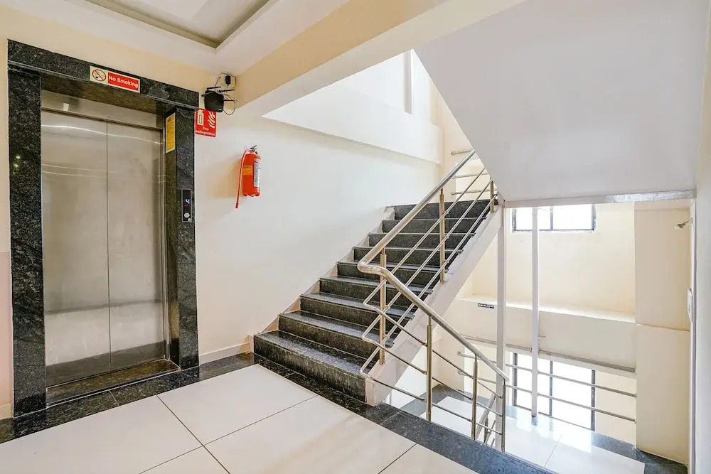 Paradise Inn by OYO Rooms