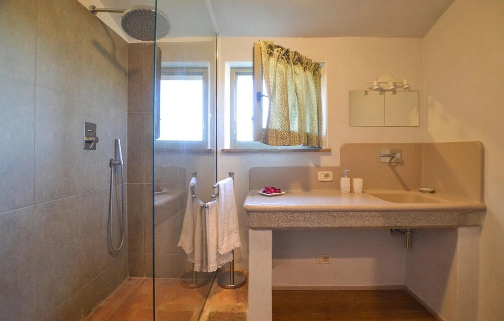 Beautiful Apartment in Cetona With 2 Bedrooms and Wifi