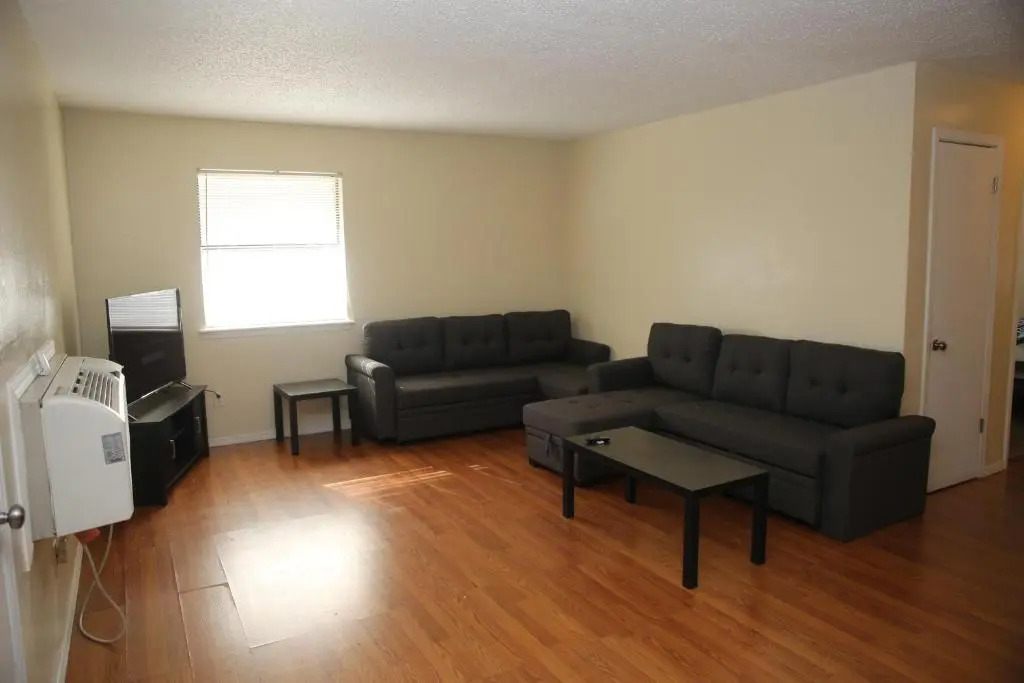 2 bed/ 1 bath next to Ft. Sill
