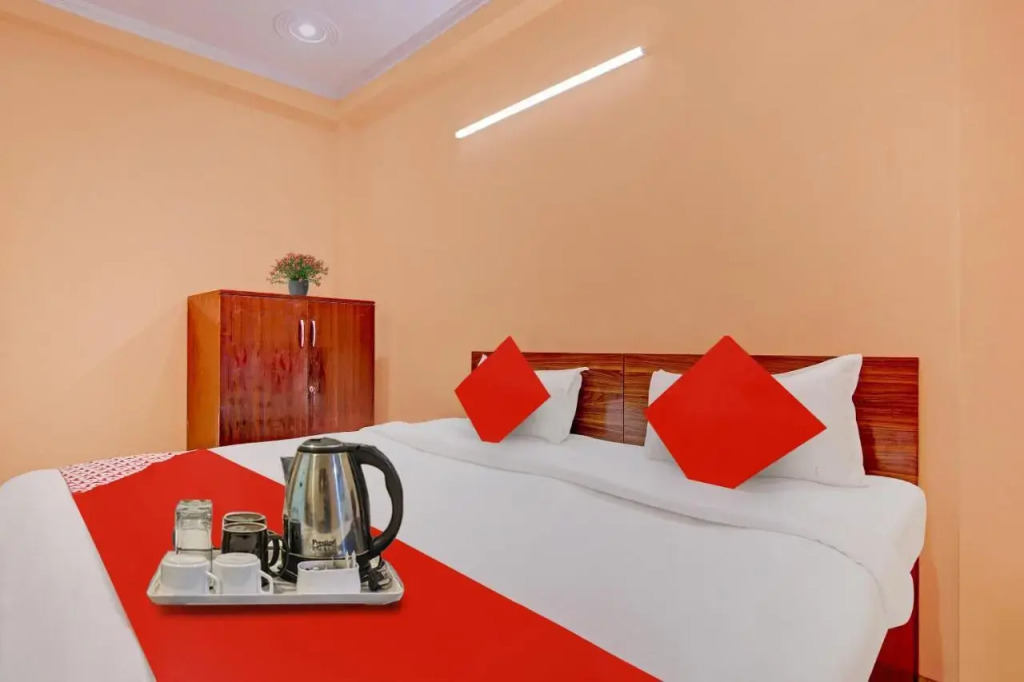 OYO Flagship 70288 Rk Home Stay