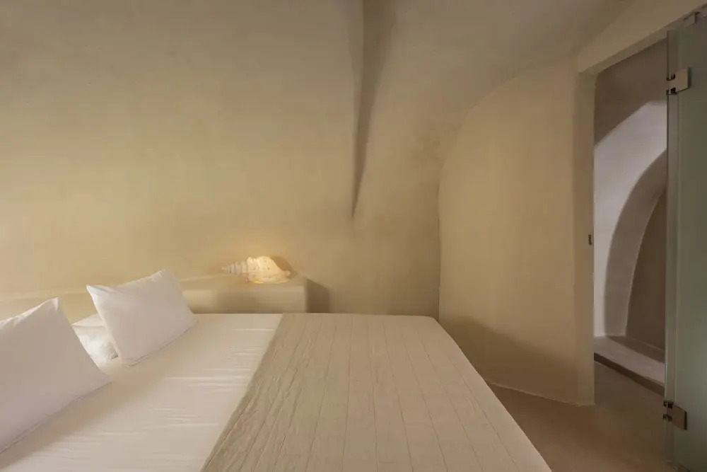 Oia Waves Cave Houses