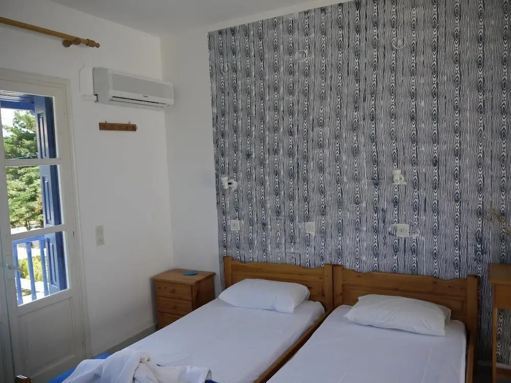 Crystal Rooms