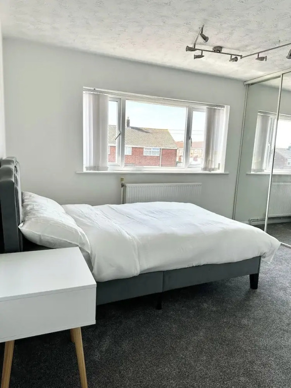 Hartlepool-3 bd House-sleeps5-free Parking&netflix