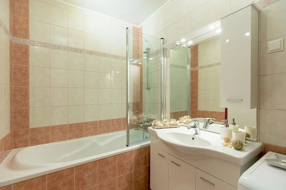 Leona & Bornas Central Lapad Suites