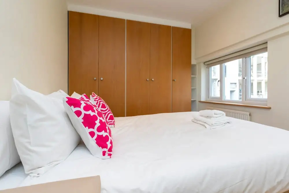 Modern and Bright 3 Bedroom House in Paddington