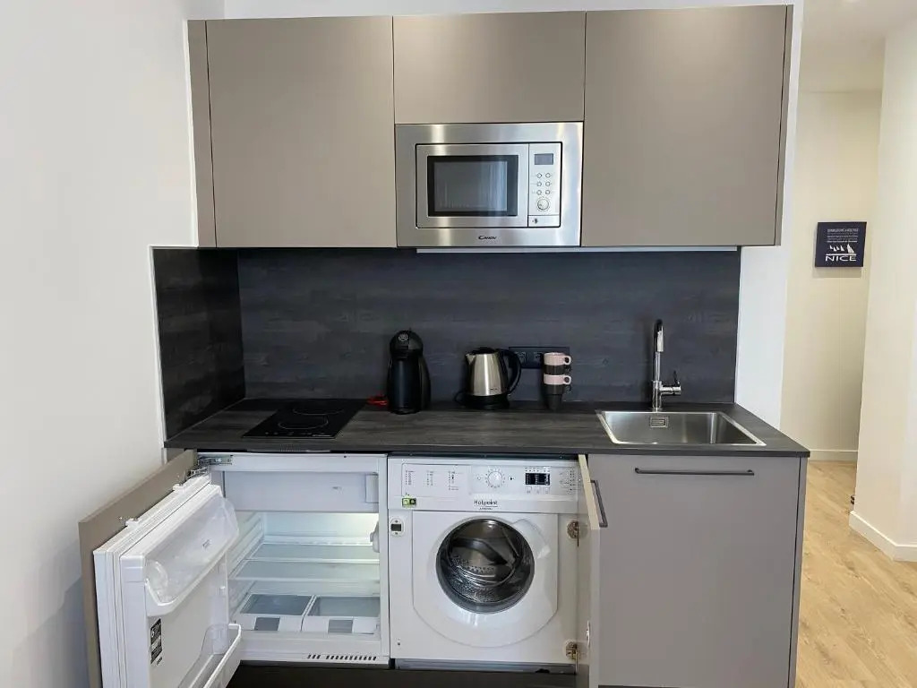 Jean Medecin - Modern And Brand New 1br Flat