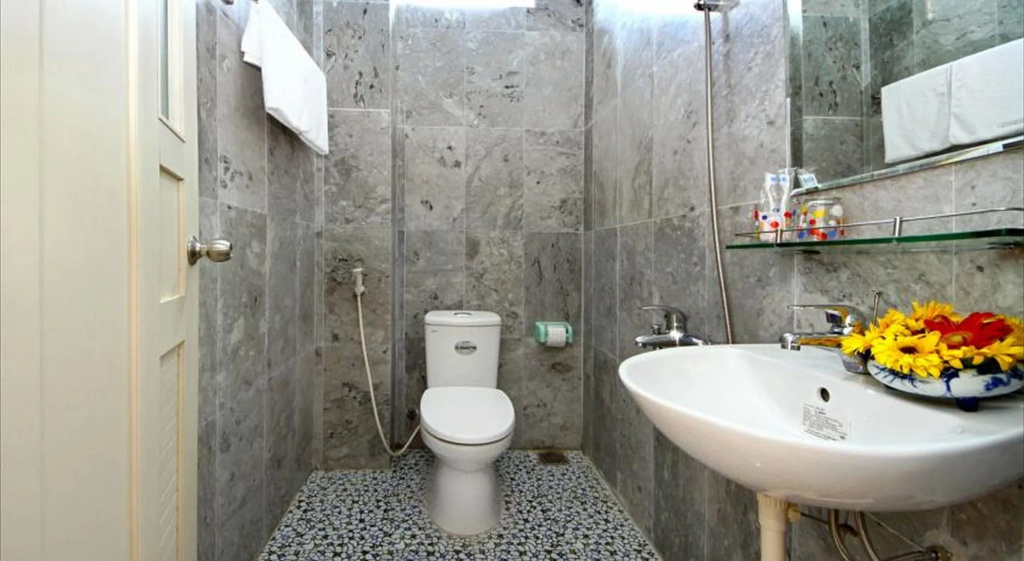 Center Homestay