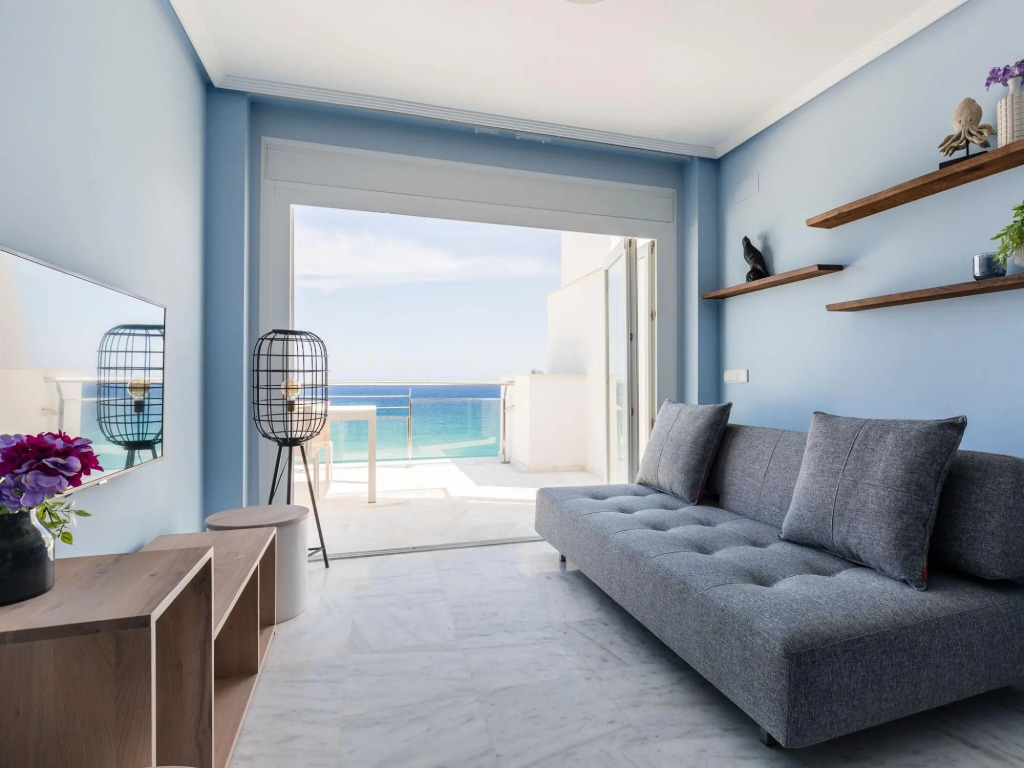 Penthouse With Panoramic Roof Terrace, By The Sea