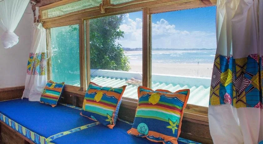 Casa na Praia Tofo- beach front hotel