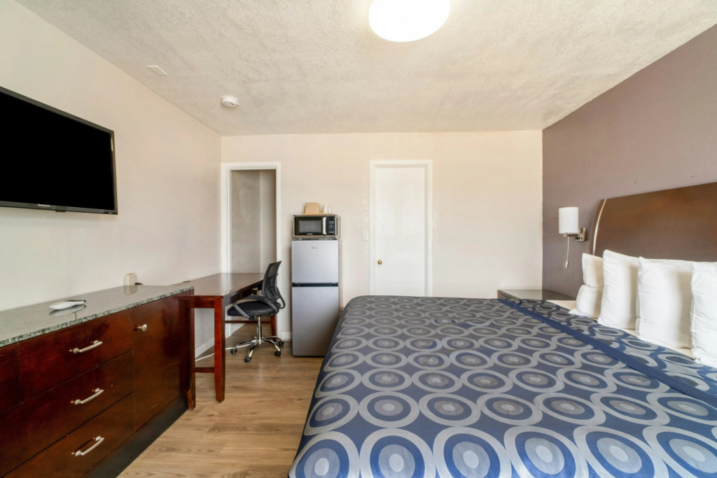 Economy Inn By OYO, Lamesa TX